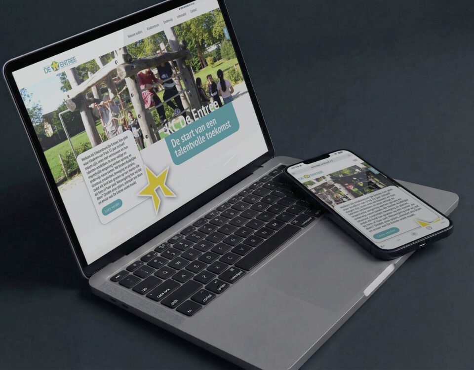 Website ontwerp Kindcentrum De Entree op laptop en iPhone - melange-design.nl